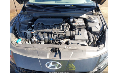 Hyundai Elantra 2.0L I-4 DOHC, VVT, 147HP Front Wheel Drive - автомобили, коли, обяви за нови и употребявани 9