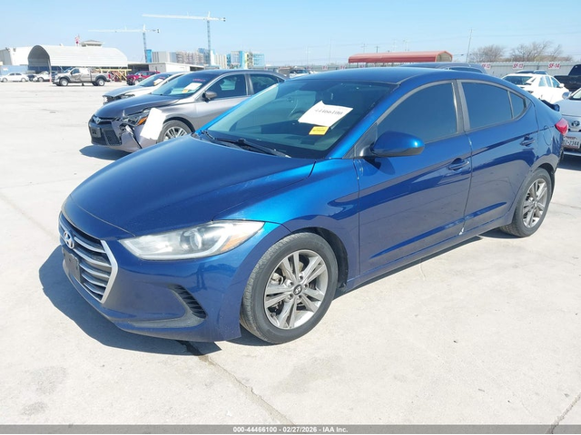 Hyundai Elantra 2.0L I-4 DOHC, VVT, 147HP Front Wheel Drive - автомобили, коли, обяви за нови и употребявани 1