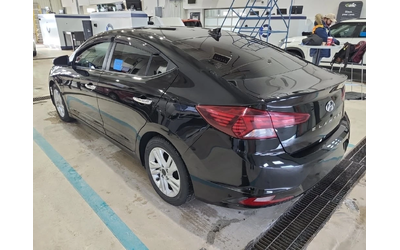 hyundai-elantra - 4