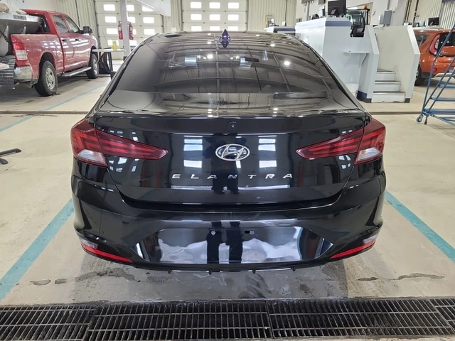 Hyundai Elantra * PREFERRED * CARFAX * ЦЕНА ДО БГ - автомобили, коли, обяви за нови и употребявани 5