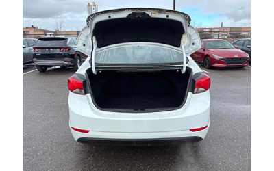 Hyundai Elantra * GL * CARFAX * ЦЕНА ДО БГ - автомобили, коли, обяви за нови и употребявани 13