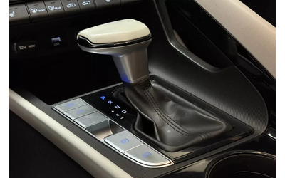 Hyundai Elantra 2023 Hyundai Elantra Hybrid Luxury - автомобили, коли, обяви за нови и употребявани 13