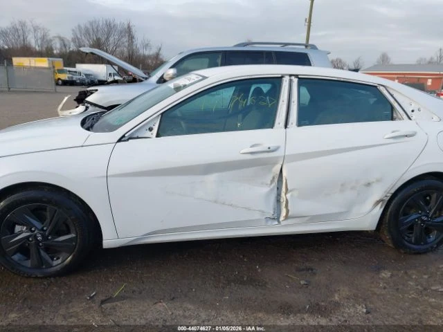 Hyundai Elantra HYBRID BLUE - автомобили, коли, обяви за нови и употребявани 5