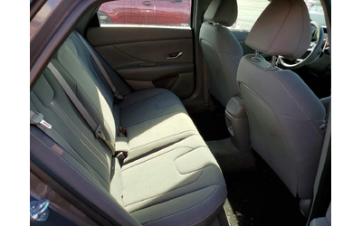 Hyundai Elantra SEL - автомобили, коли, обяви за нови и употребявани 8