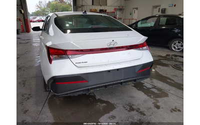 Hyundai Elantra SEL - автомобили, коли, обяви за нови и употребявани 7