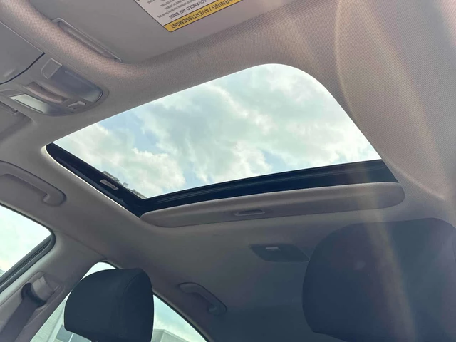 Hyundai Elantra * Preferred w/Sun & Safety Package IVT * ПОДГРЕВ* - автомобили, коли, обяви за нови и употребявани 12