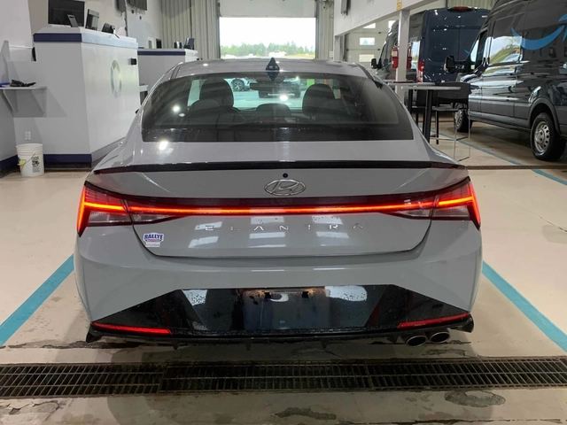 Hyundai Elantra N LINE / CARFAX - автомобили, коли, обяви за нови и употребявани 3