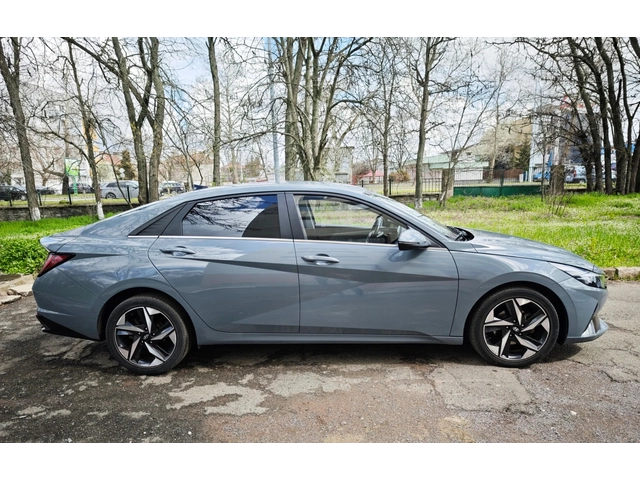 Hyundai Elantra 1.6 -  ГАЗ/БЕНЗИН - автомобили, коли, обяви за нови и употребявани 2