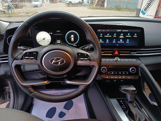 Hyundai Elantra 2.0 MPi - Газ/Бензин - автомобили, коли, обяви за нови и употребявани 11