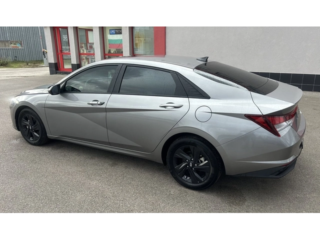 Hyundai Elantra 2.0 MPi - Газ/Бензин - автомобили, коли, обяви за нови и употребявани 5