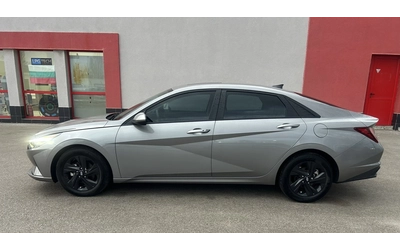 Hyundai Elantra 2.0 MPi - Газ/Бензин - автомобили, коли, обяви за нови и употребявани 6