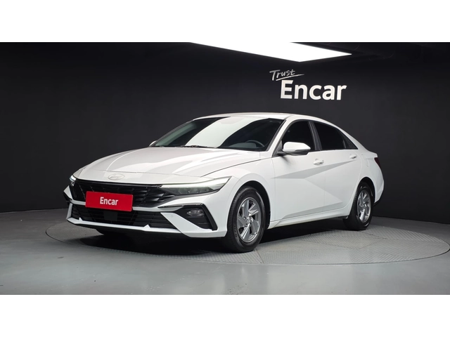 Hyundai Elantra 1.6 - автомобили, коли, обяви за нови и употребявани 0