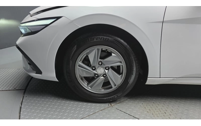hyundai-elantra - 4