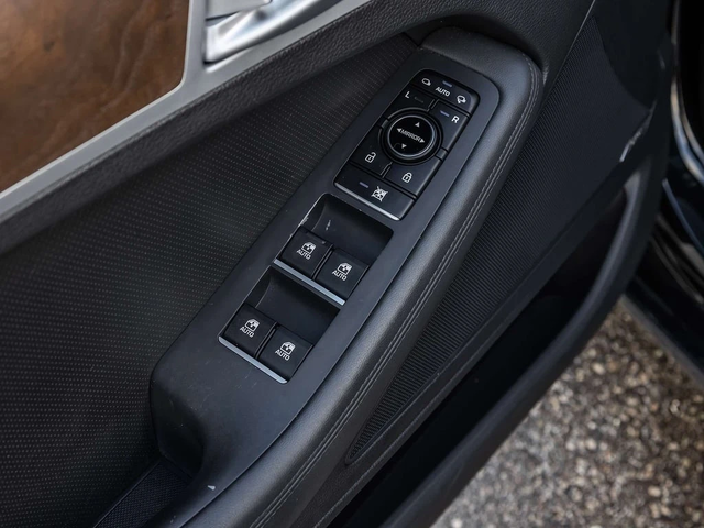 Hyundai Genesis * 3.8L * CARFAX * ЦЕНА ДО БГ - автомобили, коли, обяви за нови и употребявани 12