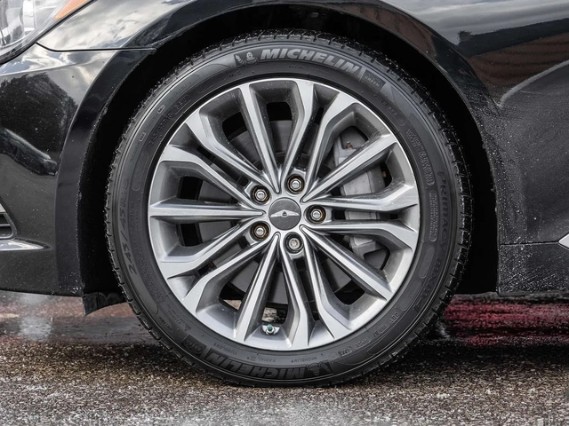 Hyundai Genesis * 3.8L * CARFAX * ЦЕНА ДО БГ - автомобили, коли, обяви за нови и употребявани 3