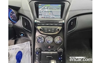Hyundai Genesis 3.8 - автомобили, коли, обяви за нови и употребявани 6