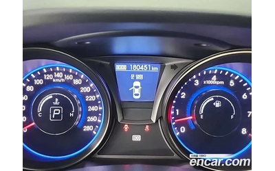Hyundai Genesis 3.8 - автомобили, коли, обяви за нови и употребявани 7