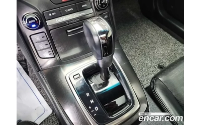Hyundai Genesis 3.8 - автомобили, коли, обяви за нови и употребявани 9