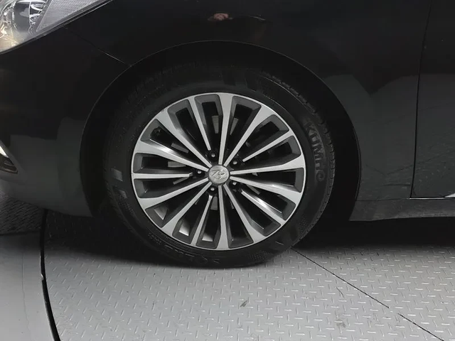 Hyundai Grandeur Hg300 Premium - автомобили, коли, обяви за нови и употребявани 4