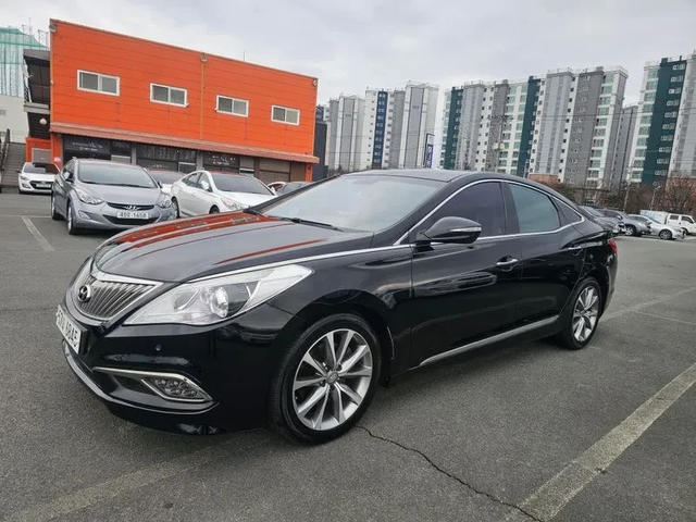 Hyundai Grandeur Hg300 Exclusive - автомобили, коли, обяви за нови и употребявани 0