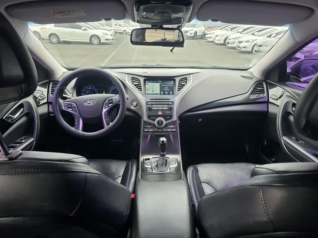 Hyundai Grandeur Hg300 Exclusive - автомобили, коли, обяви за нови и употребявани 6