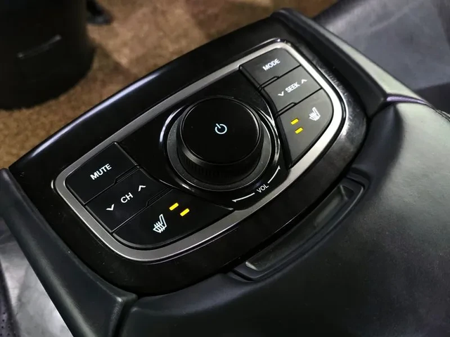 Hyundai Grandeur Hg300 Premium - автомобили, коли, обяви за нови и употребявани 16