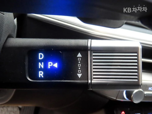 Hyundai Grandeur 3.5 LPG - автомобили, коли, обяви за нови и употребявани 9