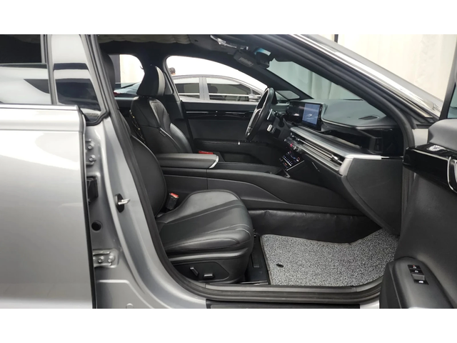 Hyundai Grandeur 3.5 Lpg 2Wd - автомобили, коли, обяви за нови и употребявани 9