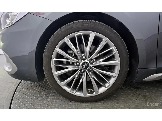 Hyundai Grandeur Exclusive Special / 360 КАМЕРИ / ОБДУХ / ШИБИДАХ/ - автомобили, коли, обяви за нови и употребявани 4