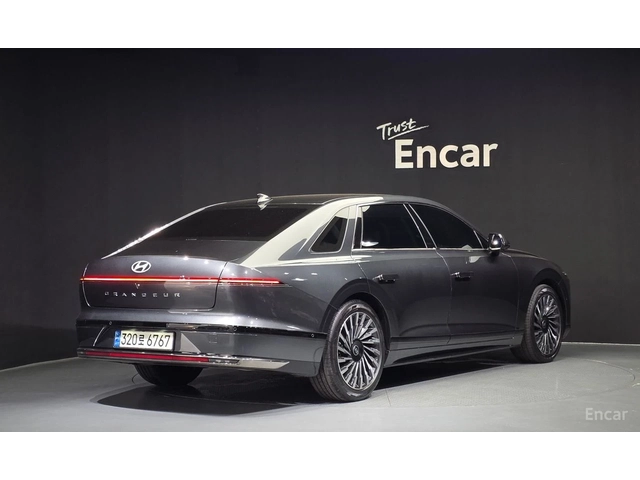 Hyundai Grandeur 3.5* 4X4* CALLIGRAPHY* FULL* МАСАЖ* КРАЙНА ЦЕНА - автомобили, коли, обяви за нови и употребявани 3