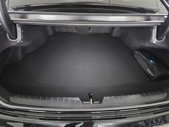 Hyundai Grandeur GN7 - автомобили, коли, обяви за нови и употребявани 29