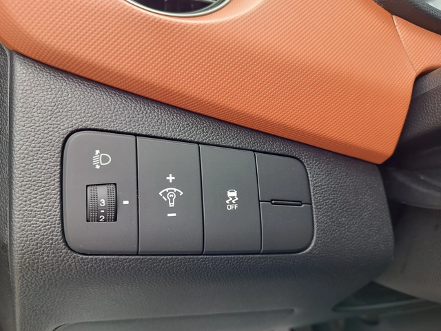 Hyundai I10 1.0i-FACELIFT-СЕРВИЗНА ИСТОРИЯ - автомобили, коли, обяви за нови и употребявани 12