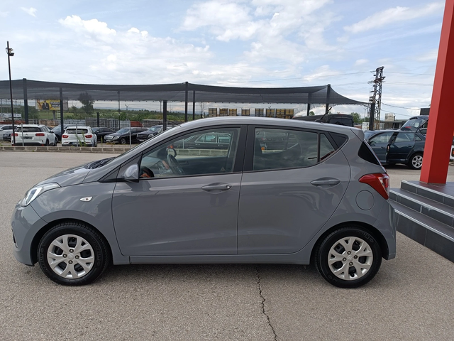 Hyundai I10 1.0i-FACELIFT-СЕРВИЗНА ИСТОРИЯ - автомобили, коли, обяви за нови и употребявани 3