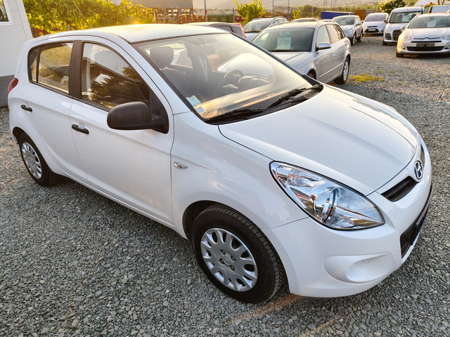 Hyundai i20 1.25Iㅤ ㅤ ㅤ ㅤ - автомобили, коли, обяви за нови и употребявани 2
