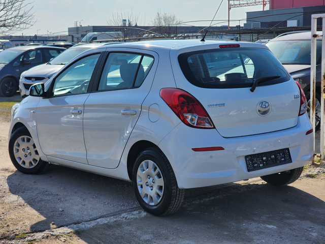 Hyundai I20 1.2i - автомобили, коли, обяви за нови и употребявани 2