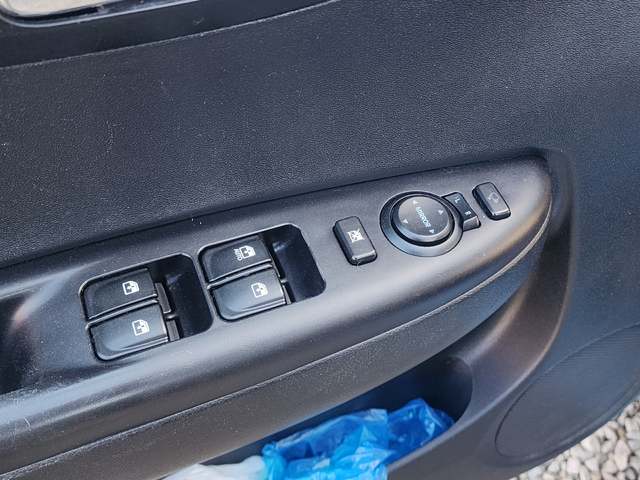 Hyundai I20 1.2i/LPG - автомобили, коли, обяви за нови и употребявани 9