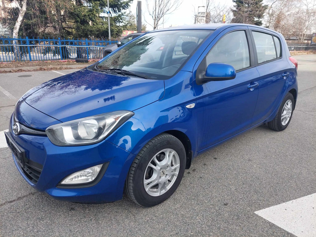 Hyundai I20 1, 4CRDI 90ps 6ck - автомобили, коли, обяви за нови и употребявани 0
