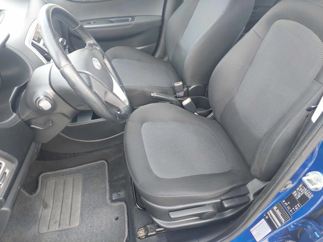 Hyundai I20 1, 4CRDI 90ps 6ck - автомобили, коли, обяви за нови и употребявани 8