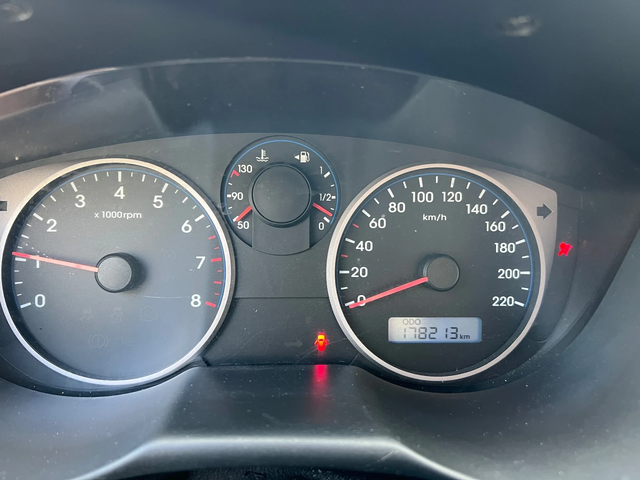 Hyundai I20 1.2i-86к.с. 16v ГАЗ-FACELIFT - автомобили, коли, обяви за нови и употребявани 12