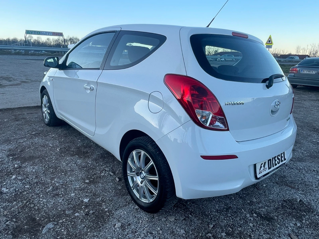 Hyundai I20 1.1GRDI-NAVI-ITALIA - автомобили, коли, обяви за нови и употребявани 10