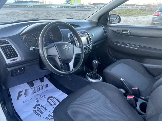 Hyundai I20 1.1GRDI-NAVI-ITALIA - автомобили, коли, обяви за нови и употребявани 12
