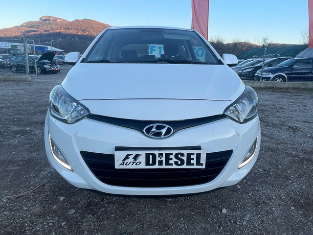 Hyundai I20 1.1GRDI-NAVI-ITALIA - автомобили, коли, обяви за нови и употребявани 1