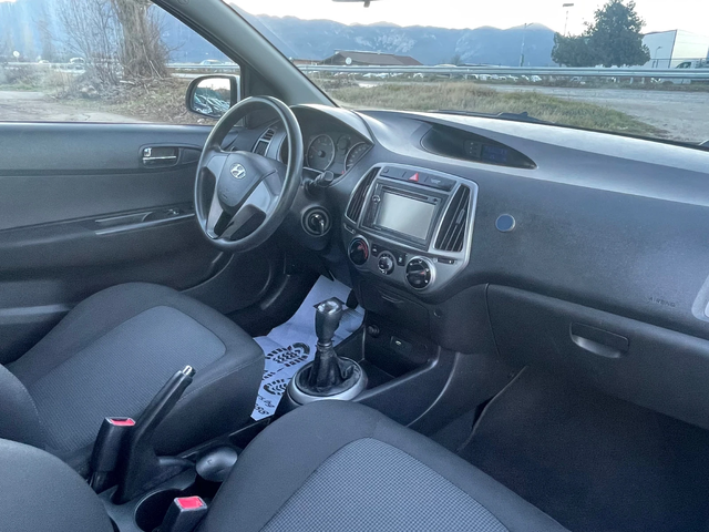 Hyundai I20 1.1GRDI-NAVI-ITALIA - автомобили, коли, обяви за нови и употребявани 5