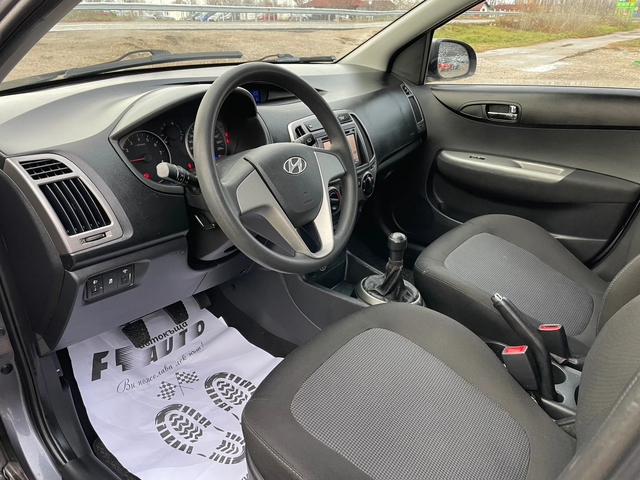 Hyundai I20 1.2i-GAS-BRC-NAVI-ITALIA - автомобили, коли, обяви за нови и употребявани 11