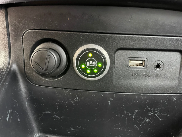 Hyundai I20 1.2i-GAS-BRC-NAVI-ITALIA - автомобили, коли, обяви за нови и употребявани 13