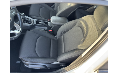 Hyundai I30 1.4 i - автомобили, коли, обяви за нови и употребявани 7