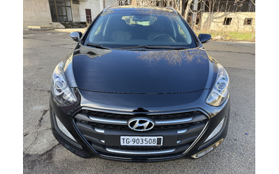 hyundai-i30-1-6-crdi-automatic - 0