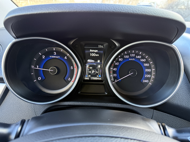 Hyundai I30 1.6 CRDi AUTOMATIC - автомобили, коли, обяви за нови и употребявани 8