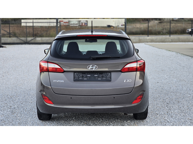 Hyundai I30 1.6 *Germany* - автомобили, коли, обяви за нови и употребявани 4