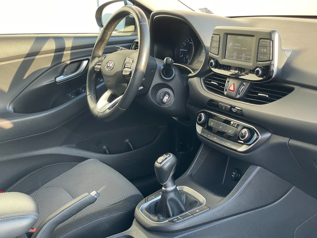 Hyundai I30 Върнат от Лизинг - автомобили, коли, обяви за нови и употребявани 9